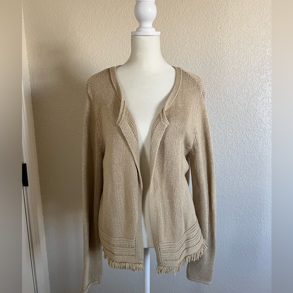 LIKE NEW Artisan NY size medium tan/beige colored open front sweater.